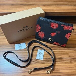 $298 Retail NWT Coach Clutch/Crossbody Leather Bag